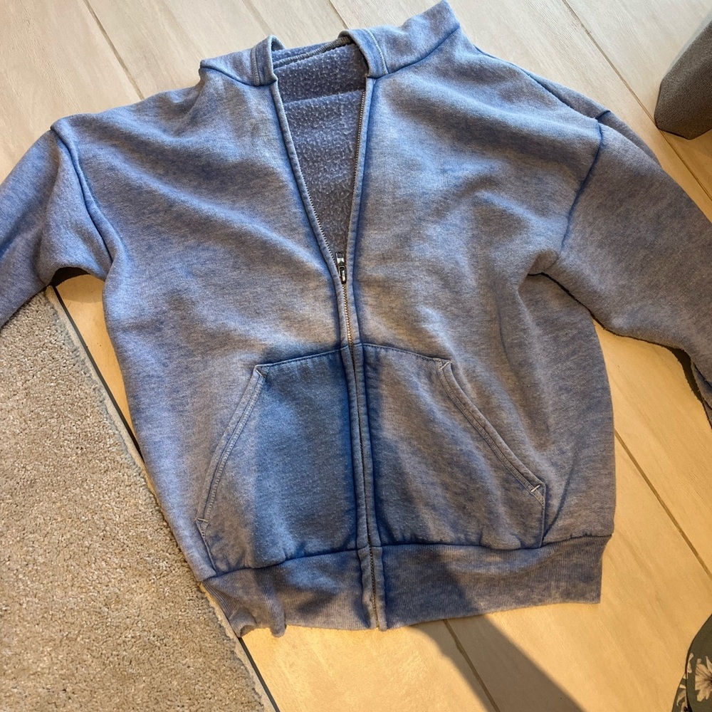 Jet by John Eshaya blue zip up sweater. Size small - Picture 2 of 5